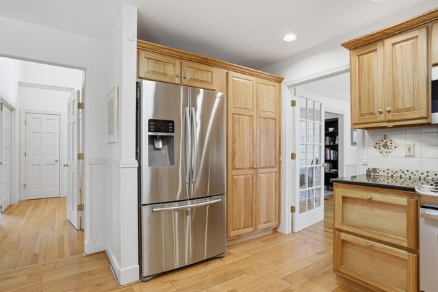 28 Wright Acres Road, Bedford, NH 03110
