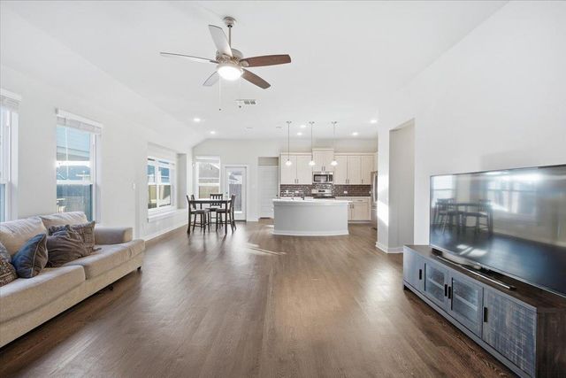 172 Biscayne DR, Kyle, TX 78640