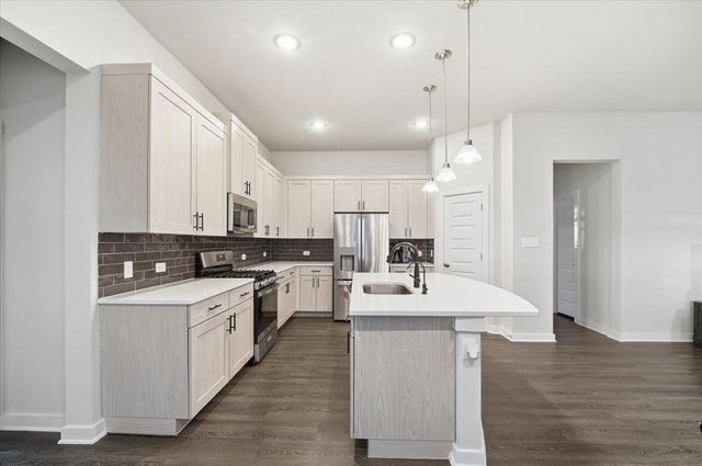 172 Biscayne DR, Kyle, TX 78640