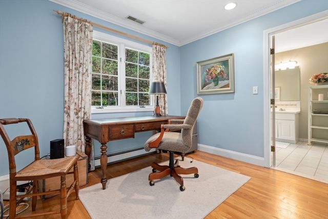 105 Flint Farm Rd, Middleton, MA 01949