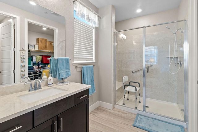 4730 Holliday Ln, El Dorado Hills, CA 95762