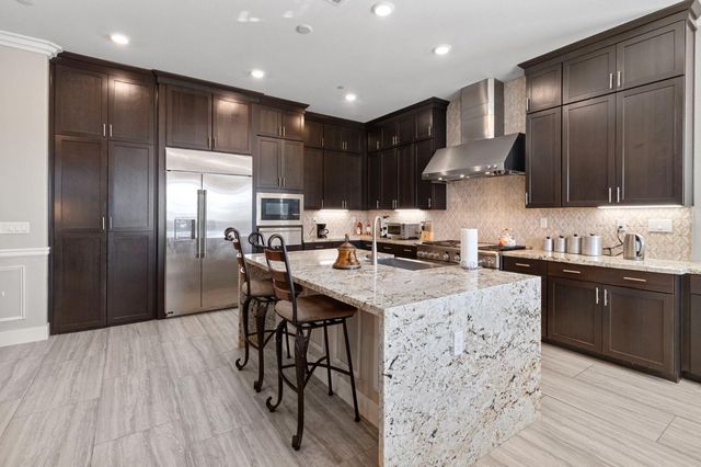 4730 Holliday Ln, El Dorado Hills, CA 95762