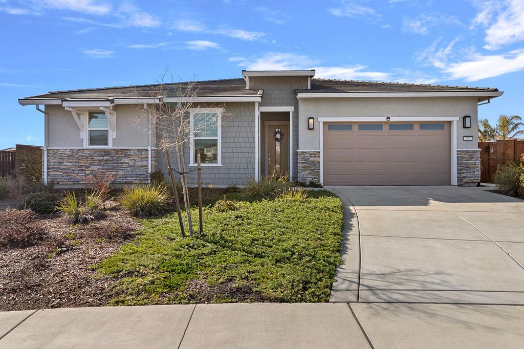 4730 Holliday Ln, El Dorado Hills, CA 95762