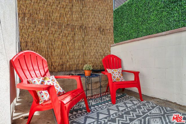 2319 Teviot Street, Los Angeles, CA 90039
