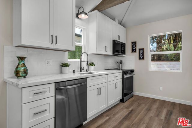 2319 Teviot Street, Los Angeles, CA 90039