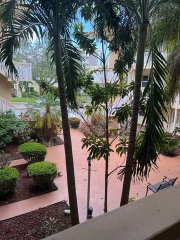 1958 Monroe Street 208, Hollywood, FL 33020