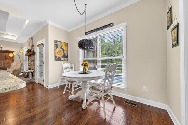 130 Tison Ln, Cottontown, TN 37048