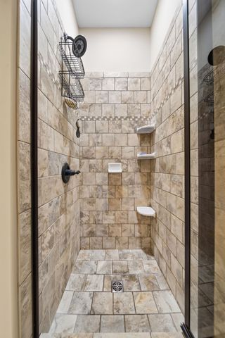 130 Tison Ln, Cottontown, TN 37048