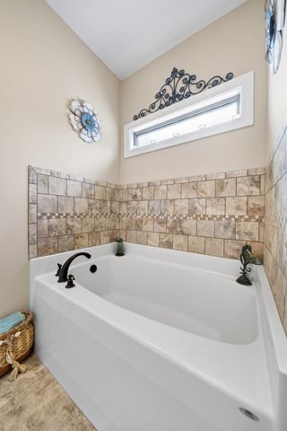 130 Tison Ln, Cottontown, TN 37048