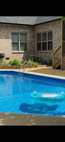 130 Tison Ln, Cottontown, TN 37048