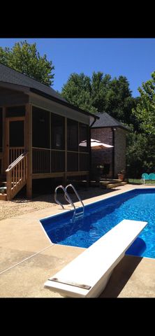 130 Tison Ln, Cottontown, TN 37048
