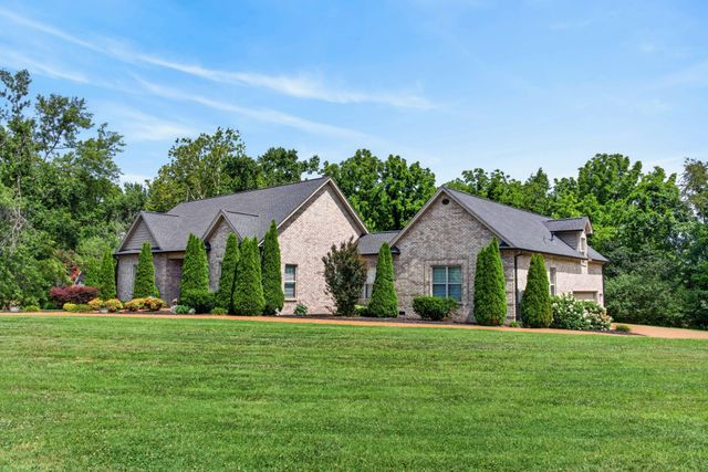 130 Tison Ln, Cottontown, TN 37048