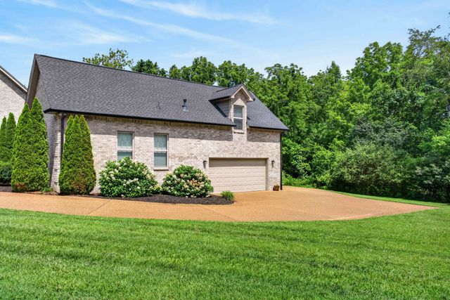 130 Tison Ln, Cottontown, TN 37048