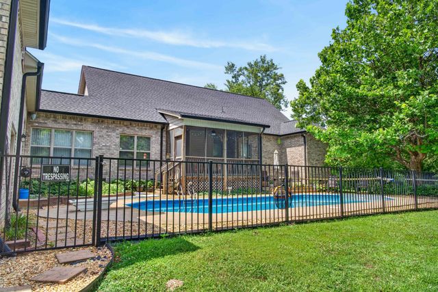 130 Tison Ln, Cottontown, TN 37048