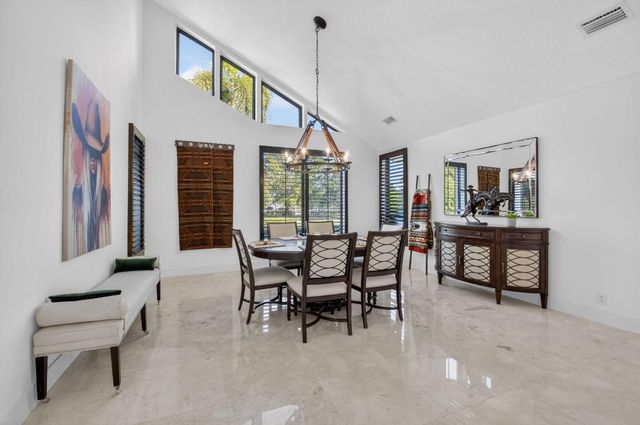 10236 La Reina Road, Delray Beach, FL 33446