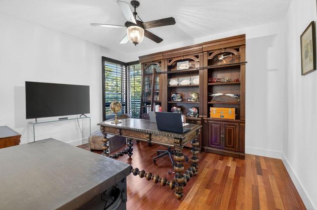 10236 La Reina Road, Delray Beach, FL 33446