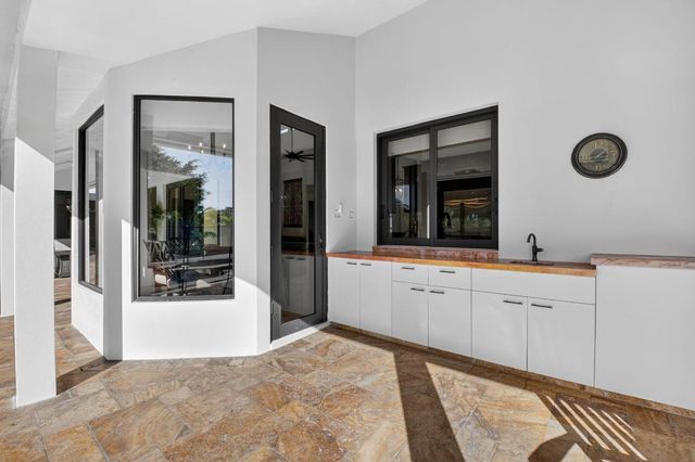 10236 La Reina Road, Delray Beach, FL 33446