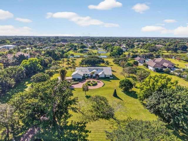 10236 La Reina Road, Delray Beach, FL 33446