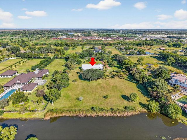 10236 La Reina Road, Delray Beach, FL 33446