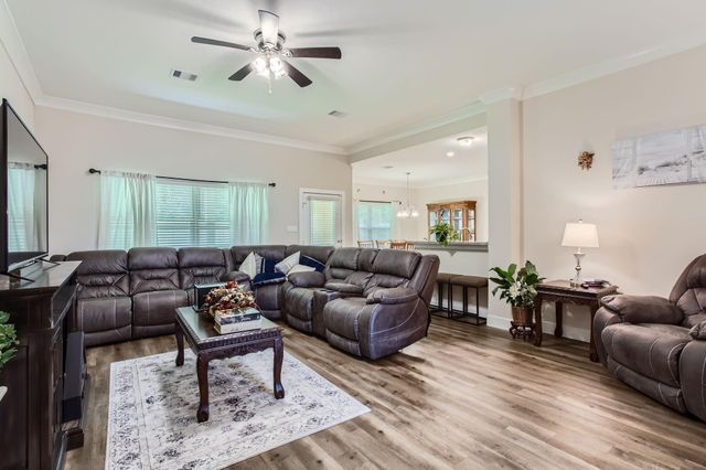 418 Pebble Drive, Dayton, TX 77535