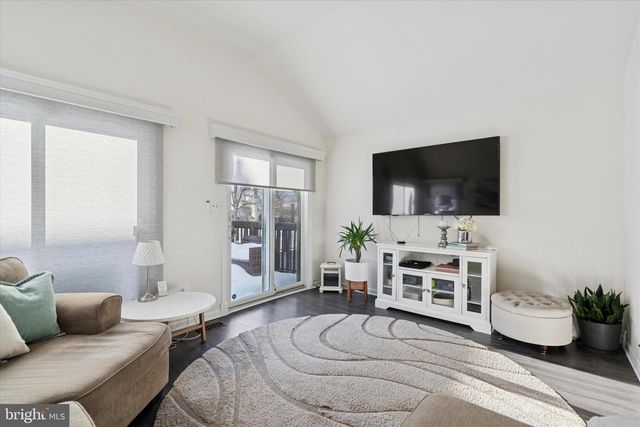 938 CRAFTSMAN RD, Norristown, PA 19403