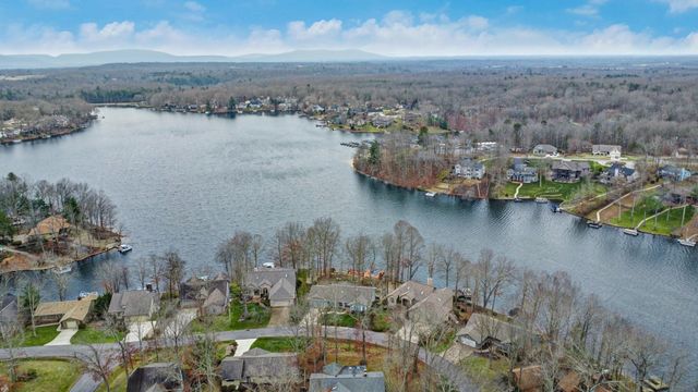 138 Rutgers Cir, Crossville, TN 38558