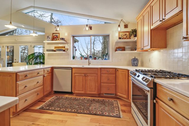 138 Rutgers Cir, Crossville, TN 38558