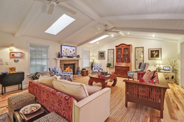 138 Rutgers Cir, Crossville, TN 38558