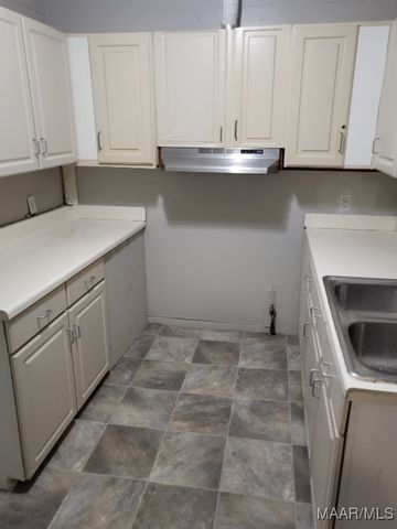 330 National Street, Montgomery, AL 36105