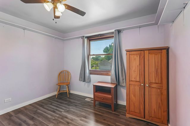 801 Sheridan Drive, Wauconda, IL 60084