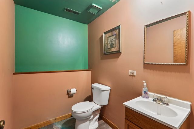 801 Sheridan Drive, Wauconda, IL 60084