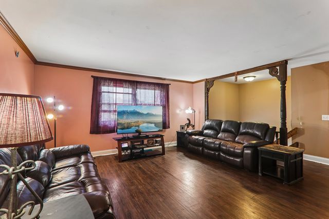 801 Sheridan Drive, Wauconda, IL 60084