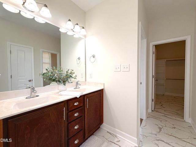 175 Watersedge Lane, Smithfield, NC 27577