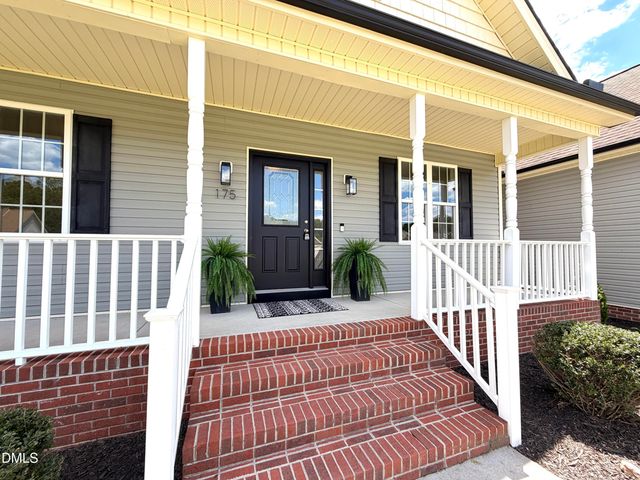 175 Watersedge Lane, Smithfield, NC 27577