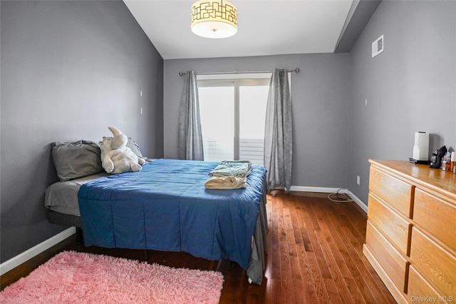 2860 Nicole Court, Oceanside, NY 11572