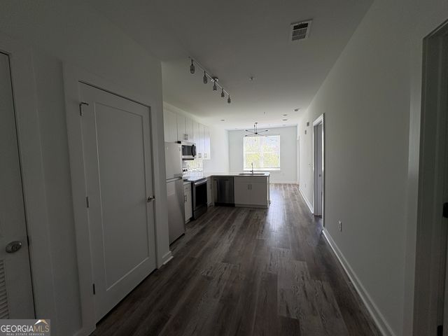525 Parkway Drive NE APT 512, Atlanta, GA 30308