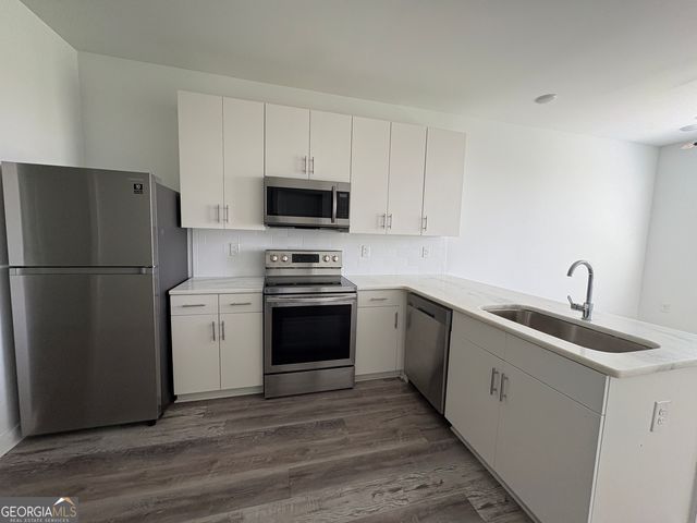 525 Parkway Drive NE APT 512, Atlanta, GA 30308