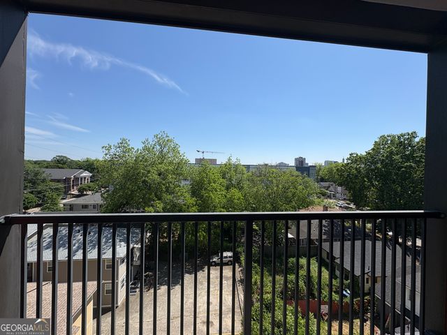 525 Parkway Drive NE APT 512, Atlanta, GA 30308