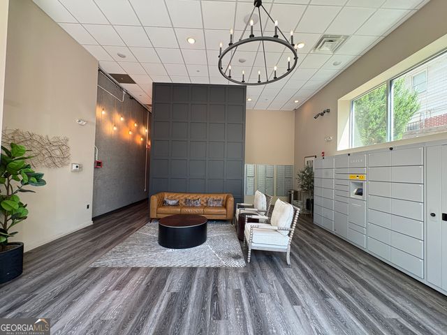 525 Parkway Drive NE APT 512, Atlanta, GA 30308