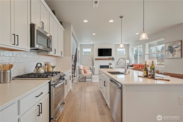 6782 43rd Street NE, Marysville, WA 98270