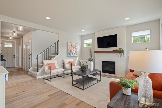 6782 43rd Street NE, Marysville, WA 98270