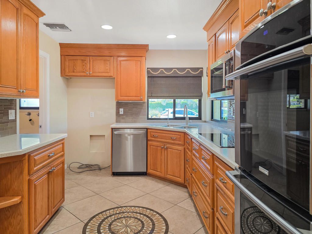 Image 3 of property listing at 45346 Chocta Circle, Indian Wells, CA 92210