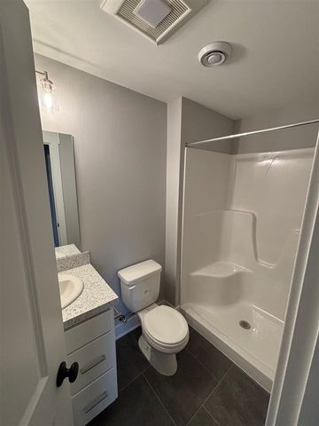 4011 Groveland Avenue, Wyoming, MI 49519