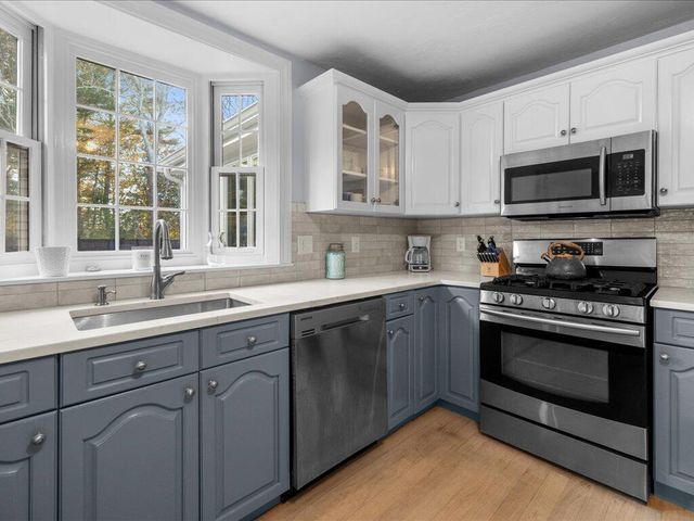 266 Algonquin Avenue, Mashpee, MA 02649