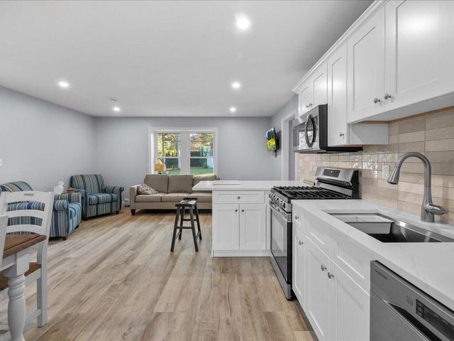 266 Algonquin Avenue, Mashpee, MA 02649