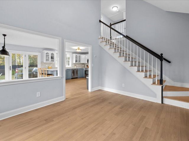 266 Algonquin Avenue, Mashpee, MA 02649