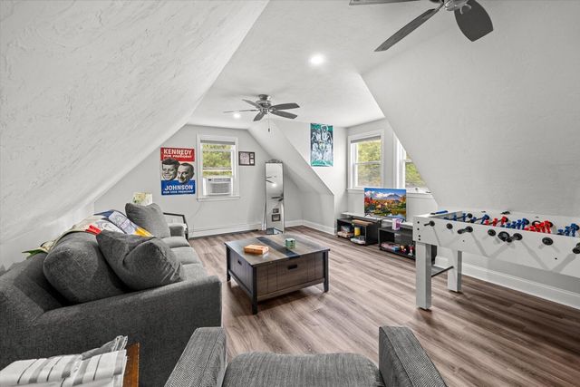 266 Algonquin Avenue, Mashpee, MA 02649