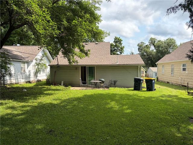 106 W 80th Street, Kansas City, MO 64114