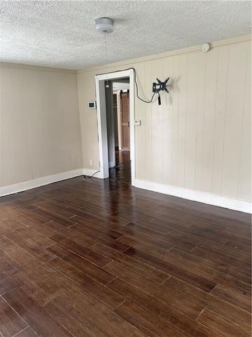 106 W 80th Street, Kansas City, MO 64114