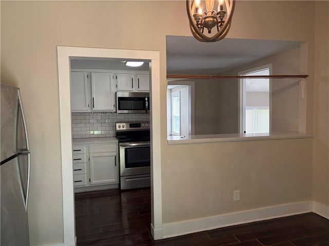 106 W 80th Street, Kansas City, MO 64114